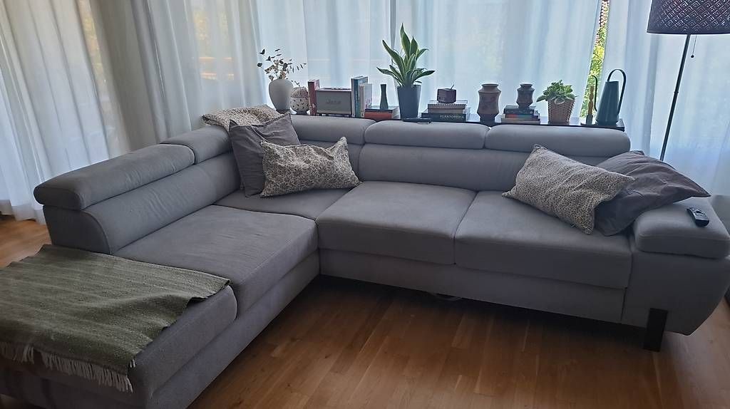Sofas: Polstermöbel mit Bettfunktion – D'occasion à Luzern par prisao 1
