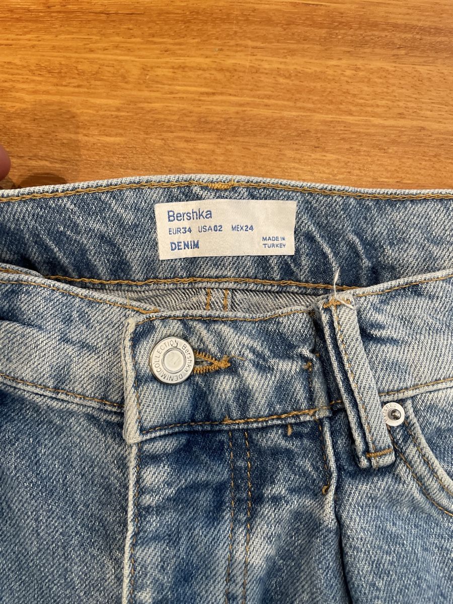 Bershka Jeans: Jeans mit weitem Bein, W33L33  – Usato da Wädenswil venduto da VintageSalesCH 1
