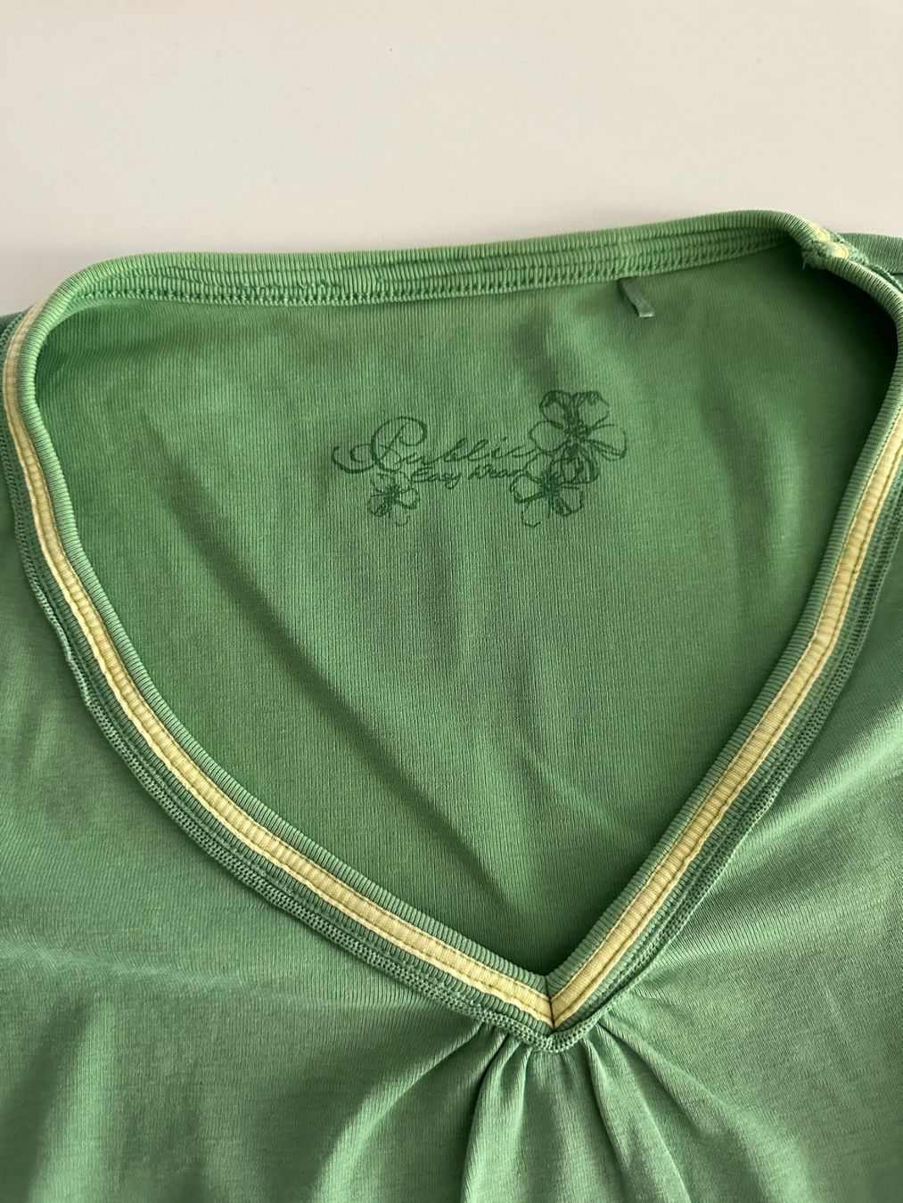T-shirts: PUBLIC - T-Shirt hellgrün 40 – D'occasion à Zürich par Diazaio 3