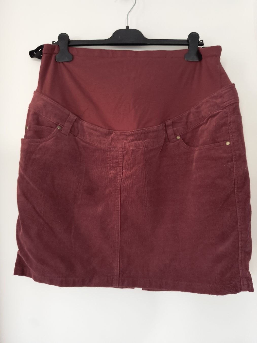 Gonne: Umstandsrock Cord Gr. 46 bpc rot – Usato da Oberweningen venduto da Bumblebee2