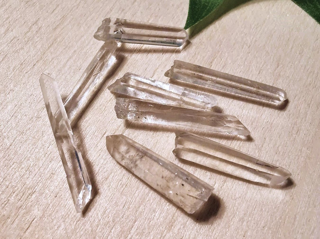 Mineralien & Heilsteine: 5-7cm natürlich Bergkristall Spitzen – Neu und originalverpackt aus Dierikon von Buntspecht-10 3