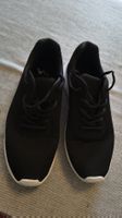 Vty Sneaker schwarz weisse Sohle Grösse 42 neuwertig