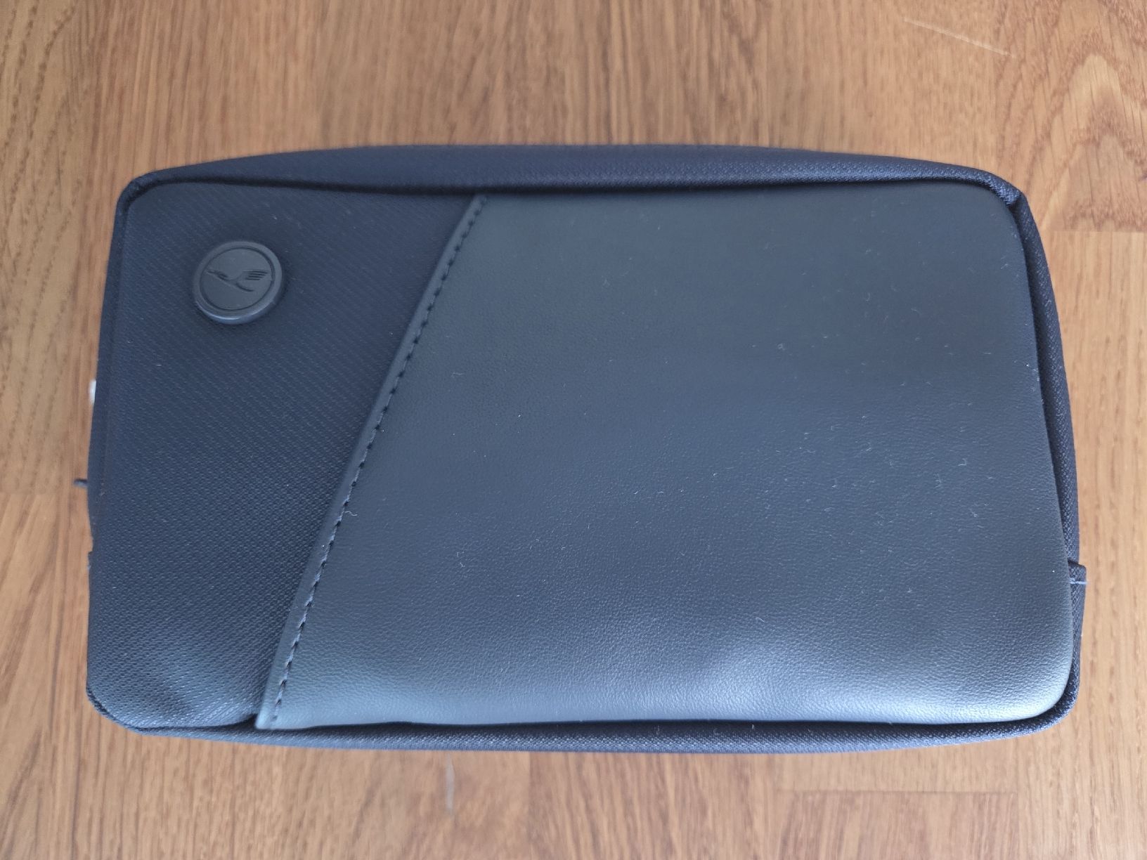 Kosmetikkoffer: Lufthansa Amenity Kit Business Class NEU – Neu und originalverpackt aus Ennetmoos von Gamer2