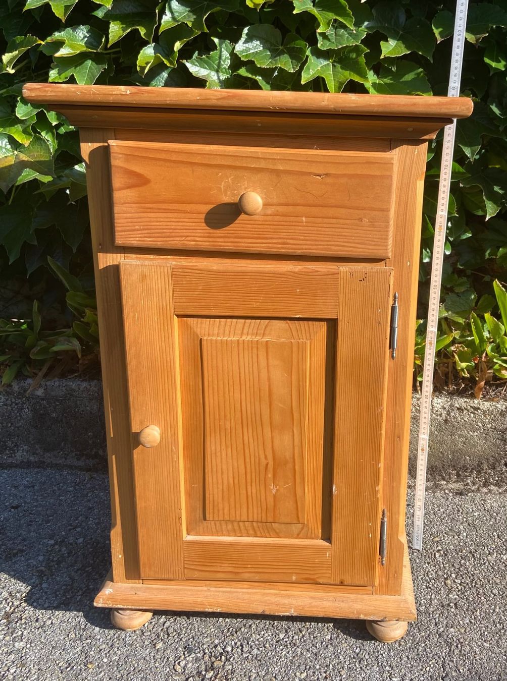 Nachttische: Petit meuble ou table de nuit – Gebraucht aus Peseux von gmeylan