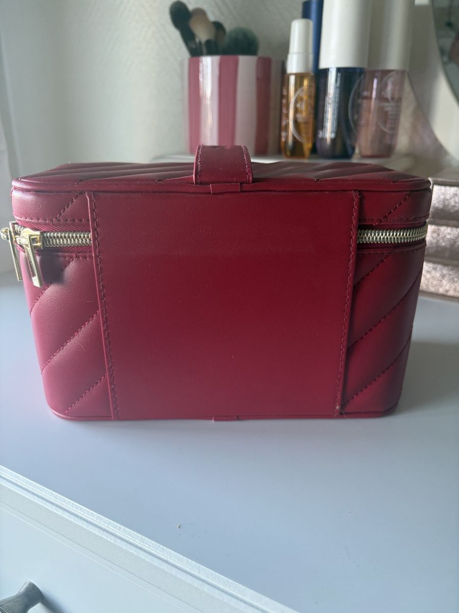 Saint Laurent Custodie per cosmetici: Ysl Beautycase  – Usato da Basel venduto da Brunner.T 2