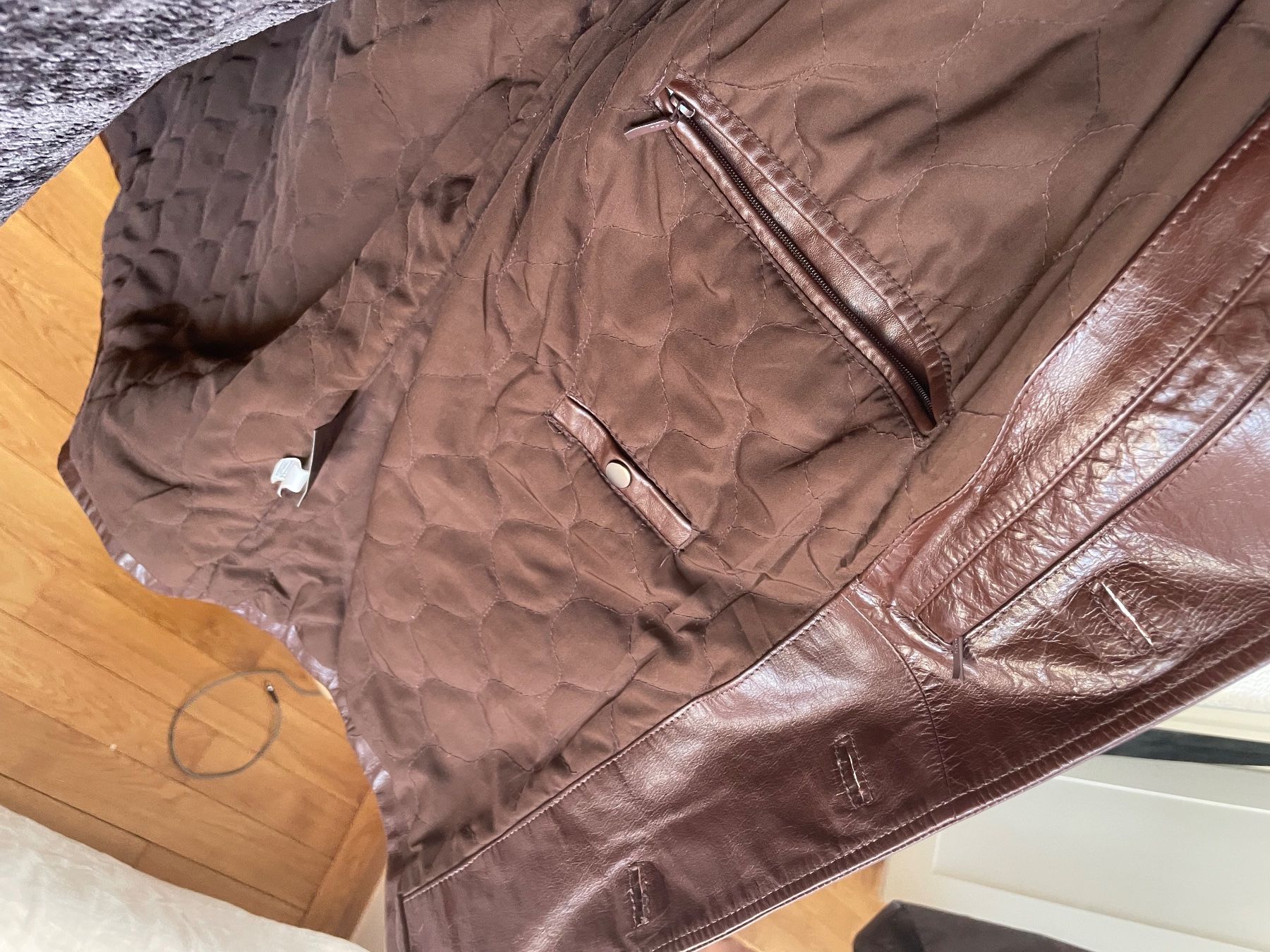 Giacche: veste en cuir – Usato da Lausanne venduto da bia_6gt9 2
