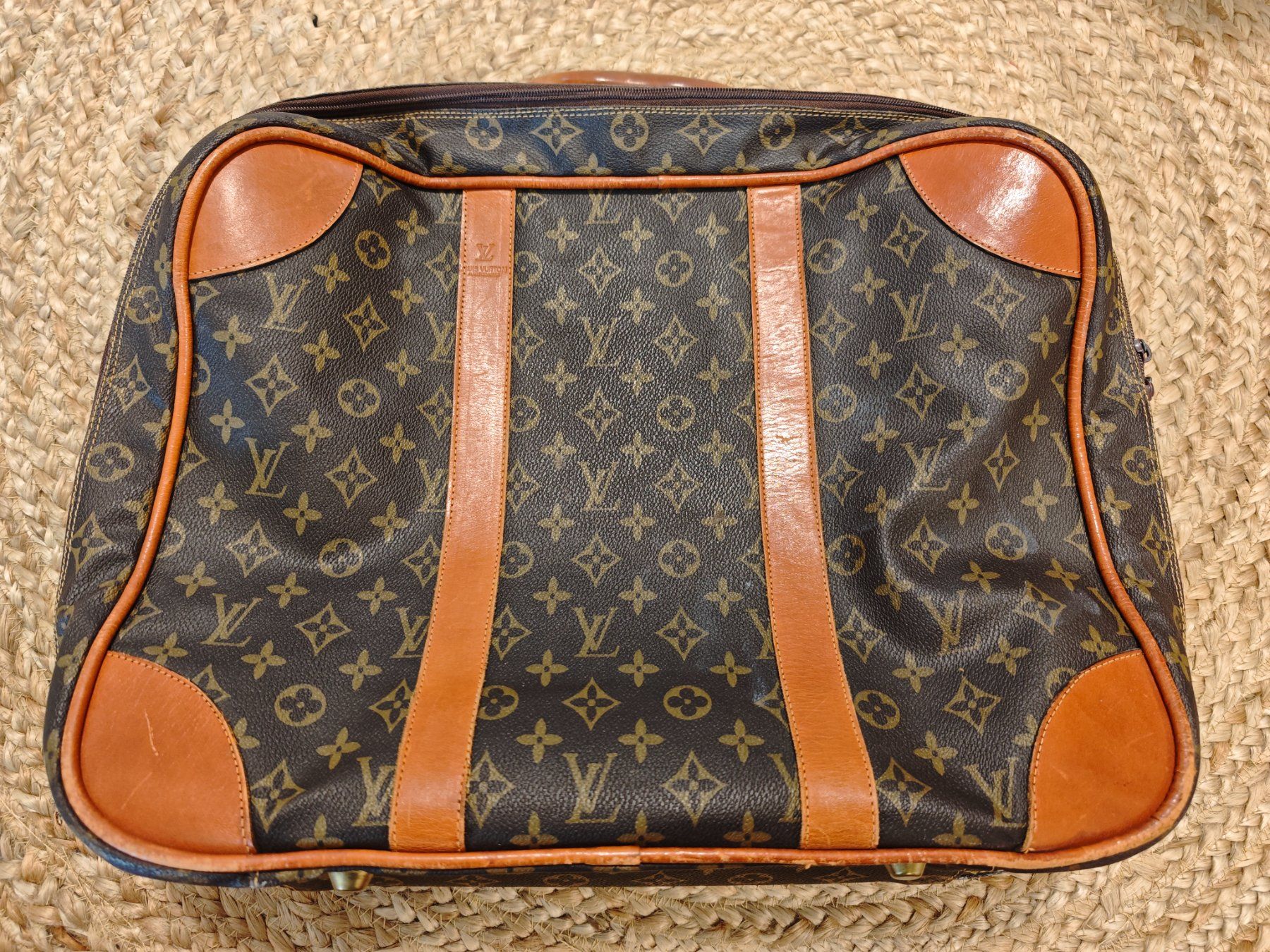Louis Vuitton Borse: Louis Vuitton Reisetasche Monogram Vintage ab Fr. 1.- – Usato da Gunzgen venduto da 0Aurin0