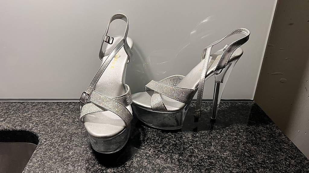 Scarpe da donna: High Heels Grösse 37 – Usato da Aarau Rohr venduto da jen_lw9f 2