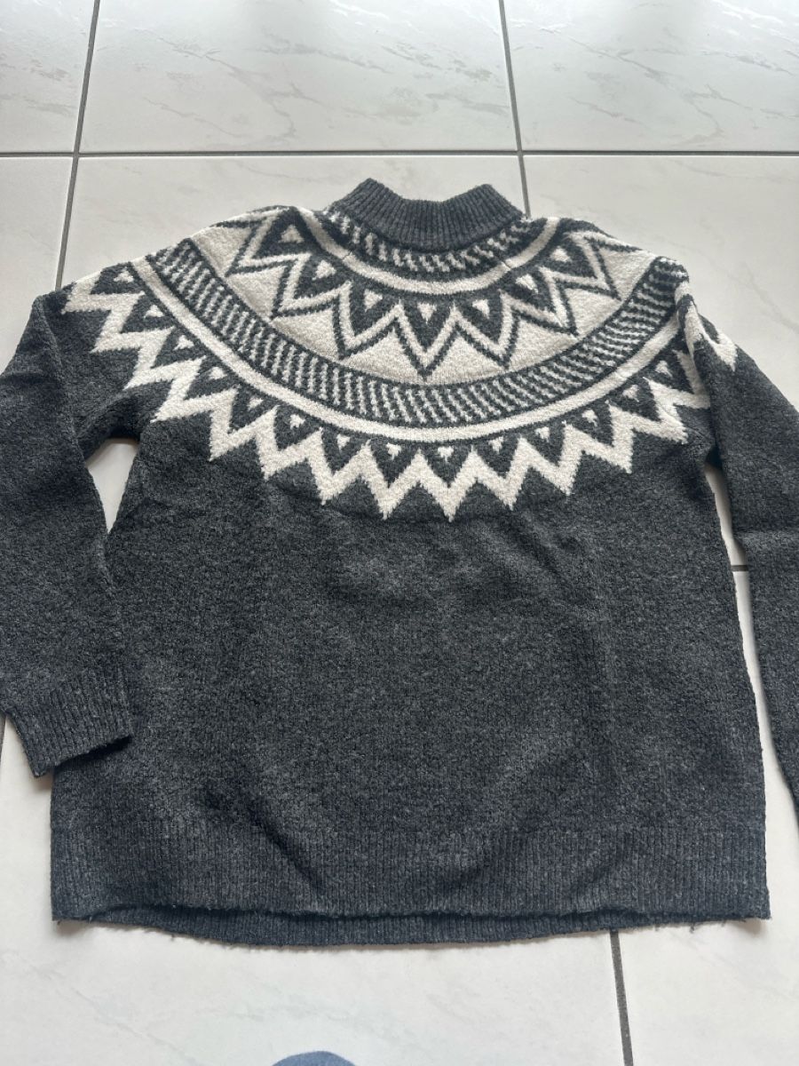 Only Maglioni & Felpe: Only Pullover Anthrazit-weiss Gr. S – Usato da Wileroltigen venduto da torro11