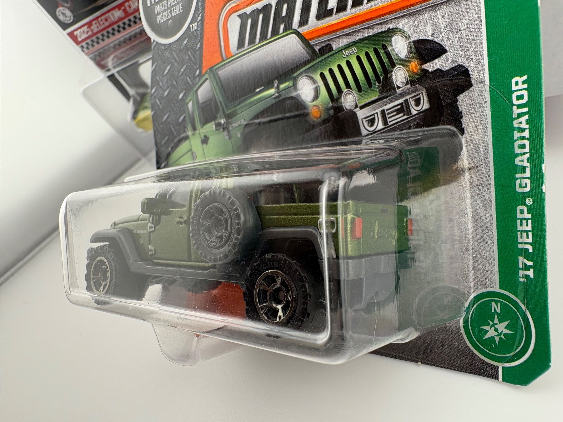 Matchbox Modellini d'auto: Matchbox 17 Jeep Gladiator - 2017 - 92/125 – Nuovo e nell'imballaggio originale da Flawil venduto da HeisseReifen 3