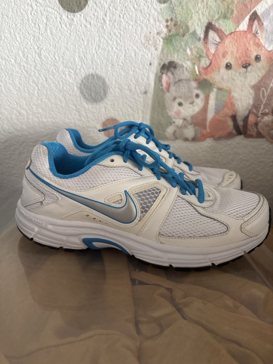 Nike Scarpe da donna: Nike running Schuhe – Usato da Grafenried venduto da hollywoodprincess