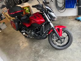 Honda NC750SD /2014 / ab MFK & grosse Service + viel Zubehör