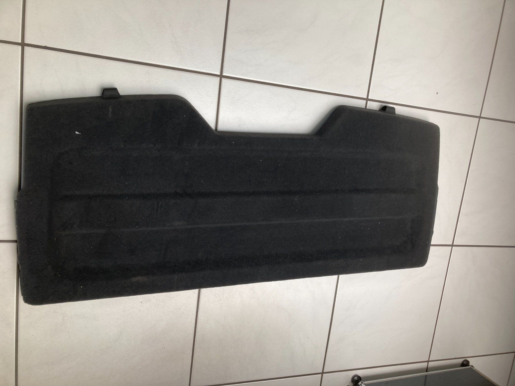 Volkswagen Alle Autoersatzteile: Hutablage Ablage Kofferraum VW Caddy 2K4867769B – Gebraucht aus Cham von WB2223