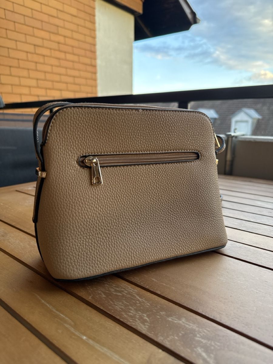 Borse da donna: Handtasche beige, selten gebraucht – Usato da Pfäffikon ZH venduto da Fruchtsaft