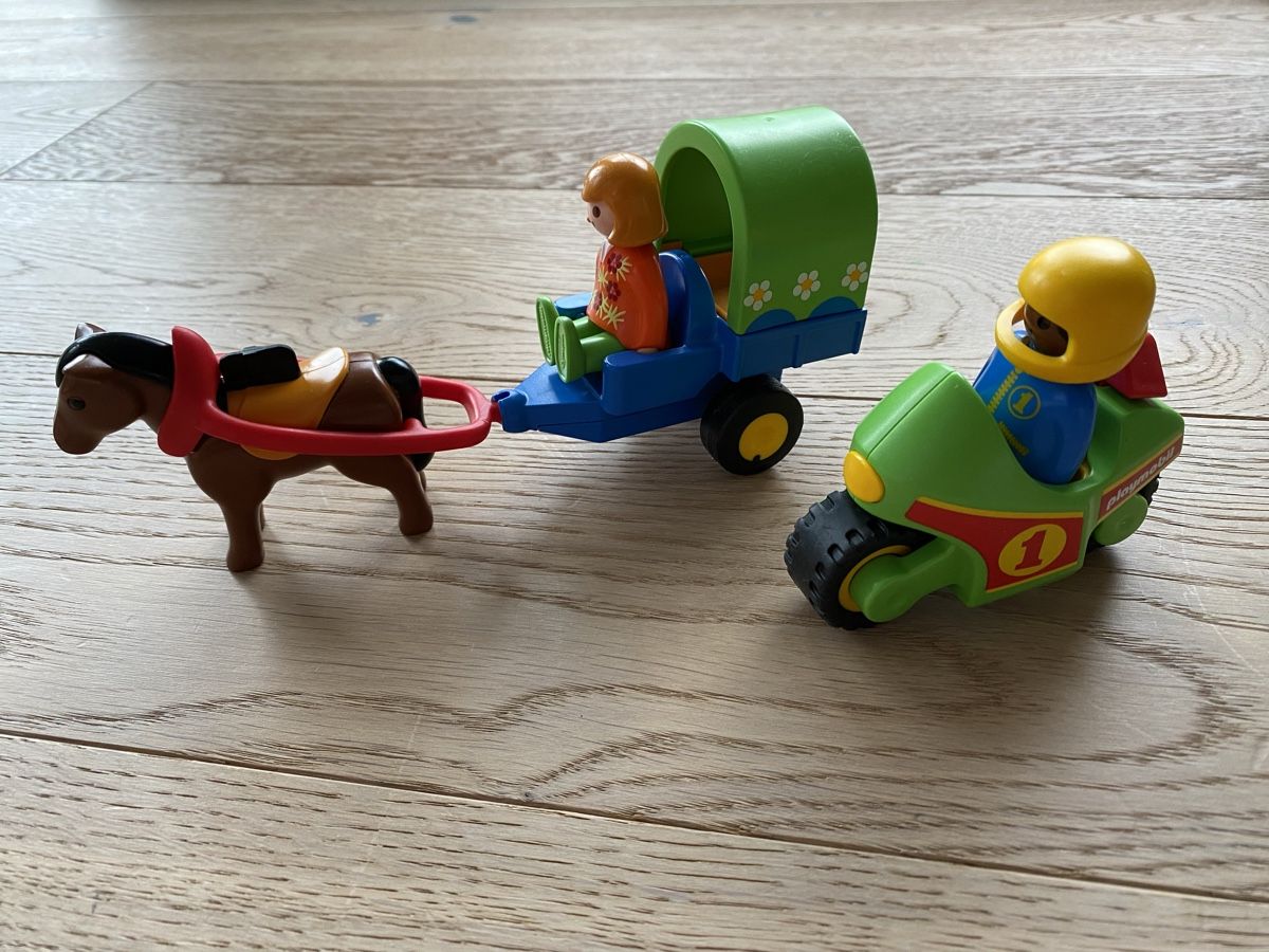 Playmobil Giocattoli: Grosses Playmobil Set, 23 Teile – Usato da Lachen/SZ venduto da Flower2 4