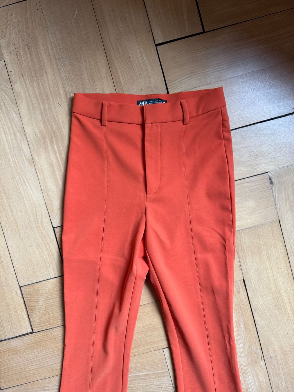 Zara Pantalons: ZARA - Schlaghose orange S – D'occasion à Zürich par Diazaio 1