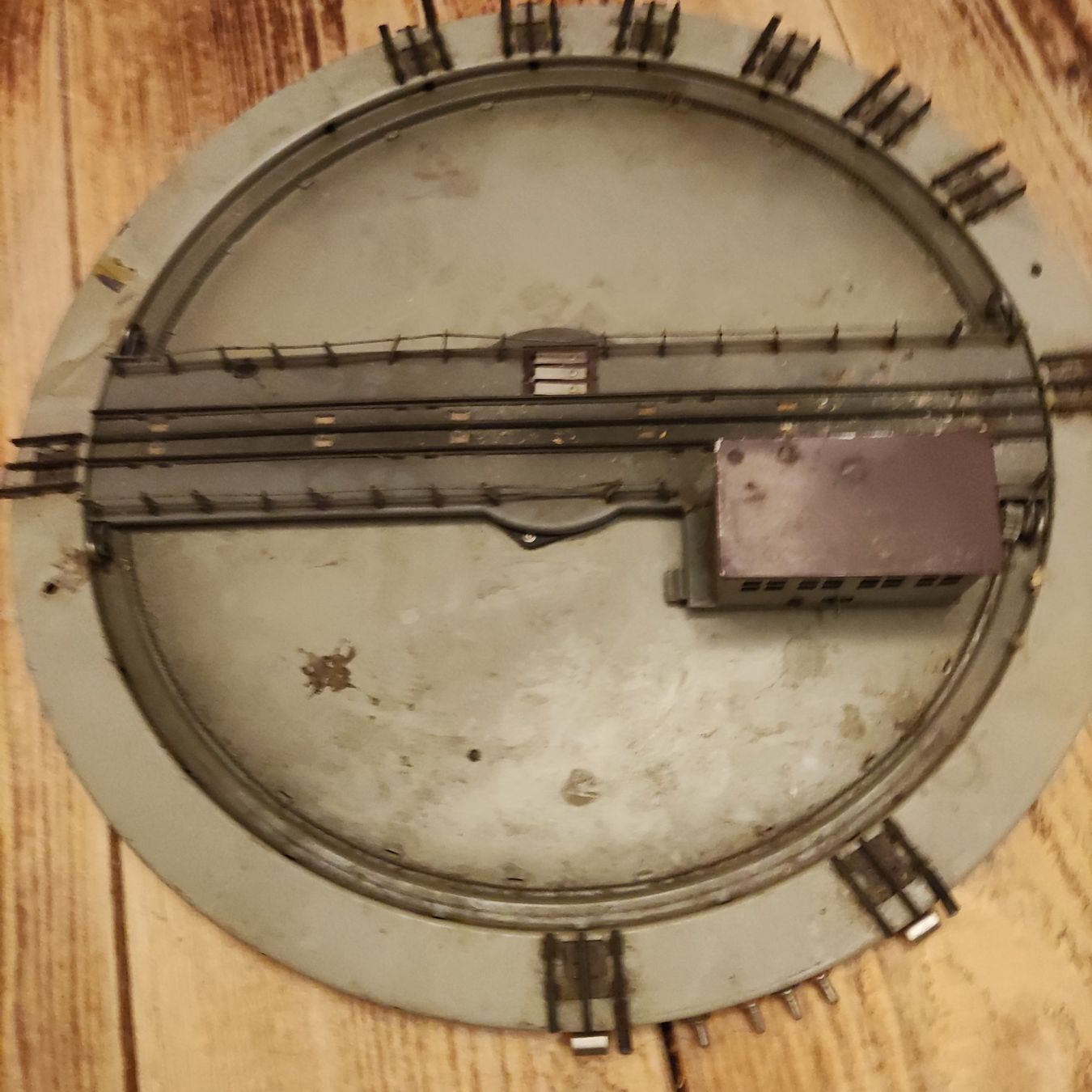 Märklin Modellini di ferrovie: Märklin Drehscheibe 7028 – Usato da Solothurn venduto da Csw1 1