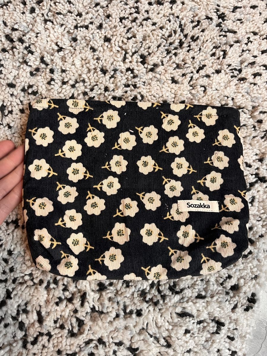 Kosmetikkoffer: Kosmetik Tasche – Neu (gemäss Beschreibung) aus Dotzigen von White_Warrior