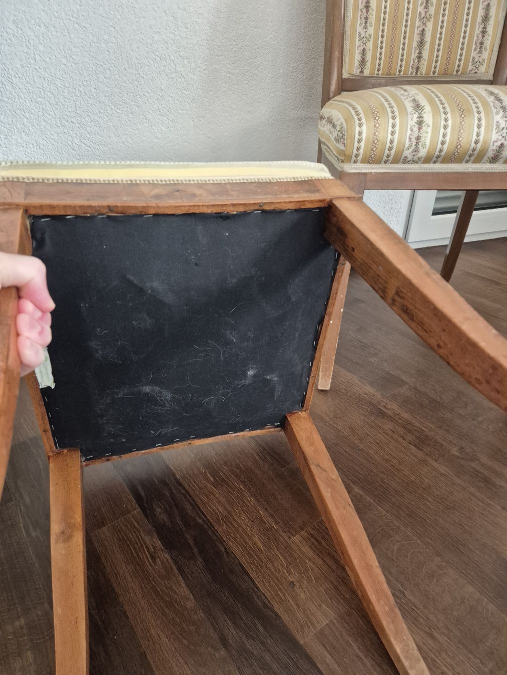Stühle: Stuhl und Hocker vintage Antike – Gebraucht aus Basel von kam_v6ft 6