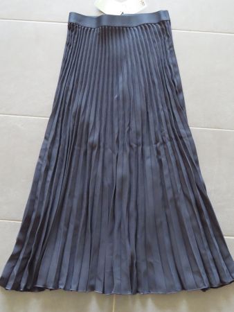 toller Plissee-Rock / Maxirock Gr.S von H&M ***NEU***