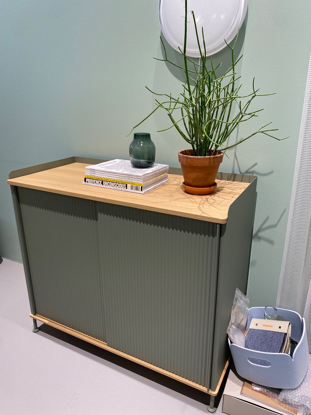 Muuto Cassettiere: Muuto - Enfold Sideboard – Usato da Zürich venduto da NordicSale 1