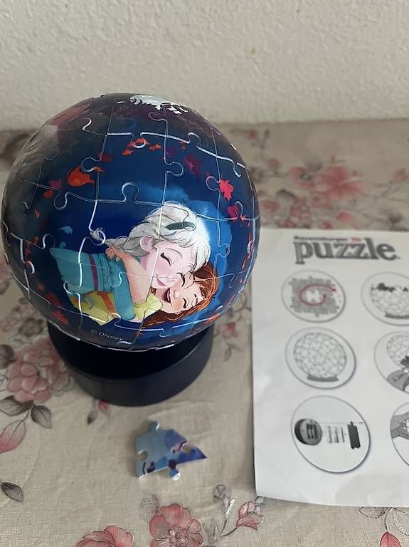 Puzzle: Puzzle 3D Reine des neiges  – Usato da Lausanne venduto da Catherine1003 1