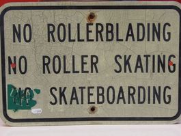 No Rollerblading Blechschild