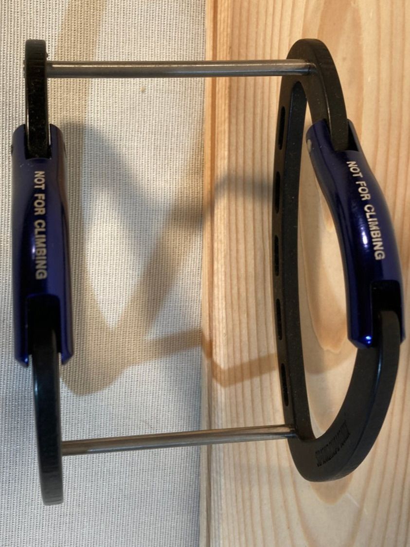 Kletterausrüstungen: Simond Materialtrag-Karabiner Ungebraucht – Neu (gemäss Beschreibung) aus Steffisburg von pet_2d5t