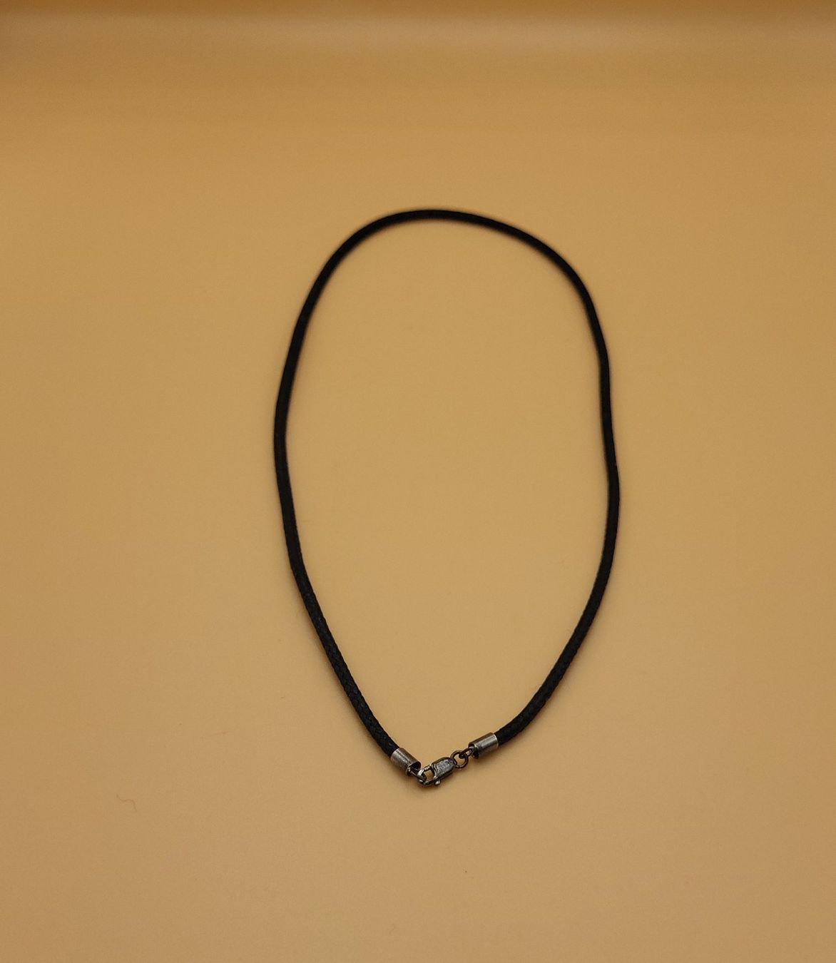 Ketten: 3 Schwarze Collier mit Silber verschluss – Gebraucht aus Wald ZH von SwissPawnshop 7