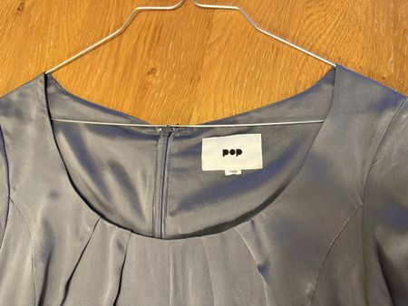 Kleid von „Pop“ feinste, weiche Seide  Grösse L