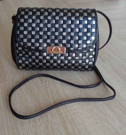 aparte  echt - Leder Umhängetasche MODA VENETA schwarz- gold