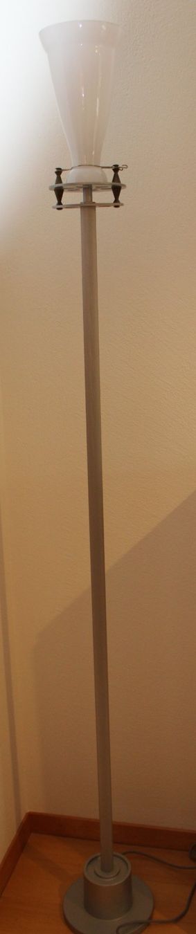 Lampade: Designer Stehlampe (MZ) – Usato da Schaan venduto da antikes_und_kurioses