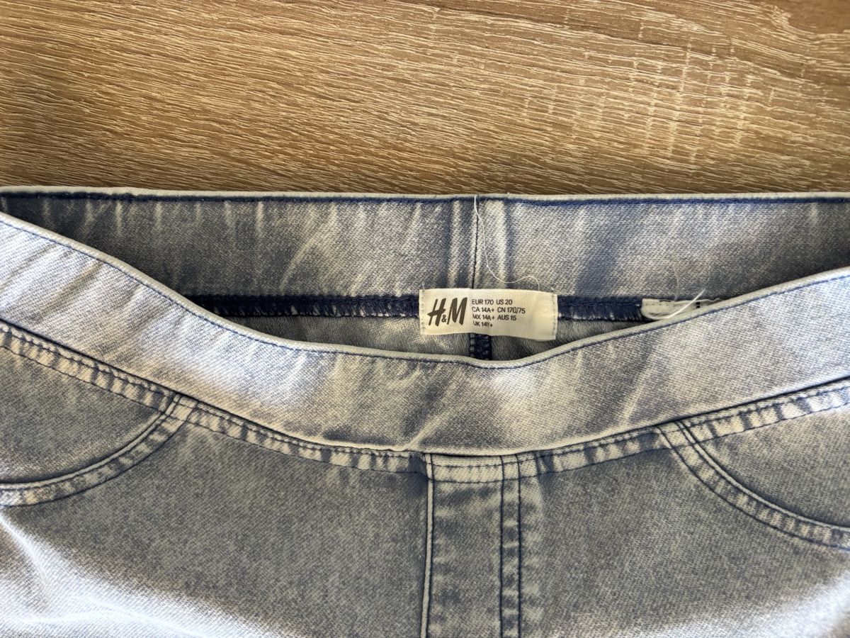 H&M Pantaloni: Shorts Gr 170 – Usato da Ebikon venduto da Regipe 1
