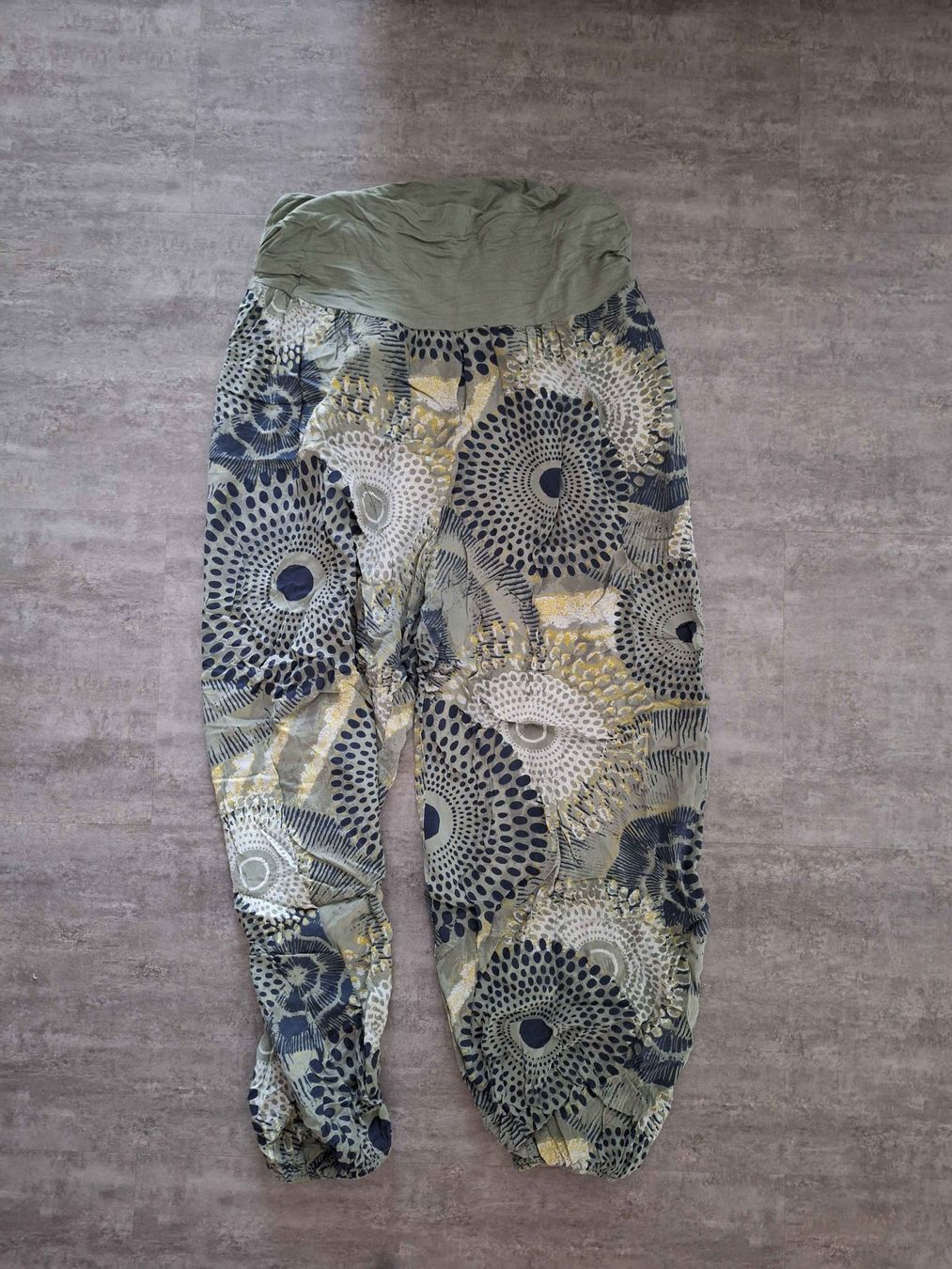 Pantalons: 4 Harem Pants elastisch – Neuf (Voir description) à Grenchen par LadyCalis 4