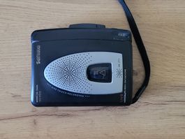 Philips Walman AO6140 mit Kopfhörer