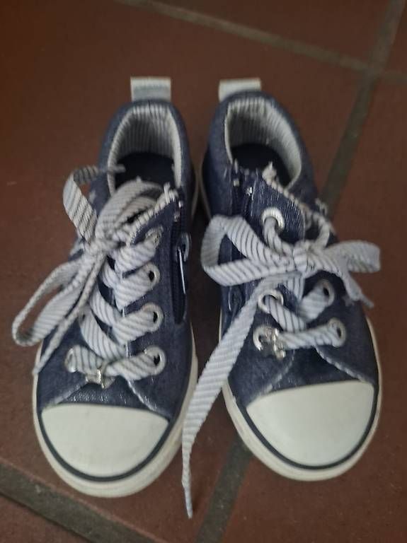 Scarpe per ragazze: Schuhe 25 – Usato da Wäldi venduto da Fergiu 1