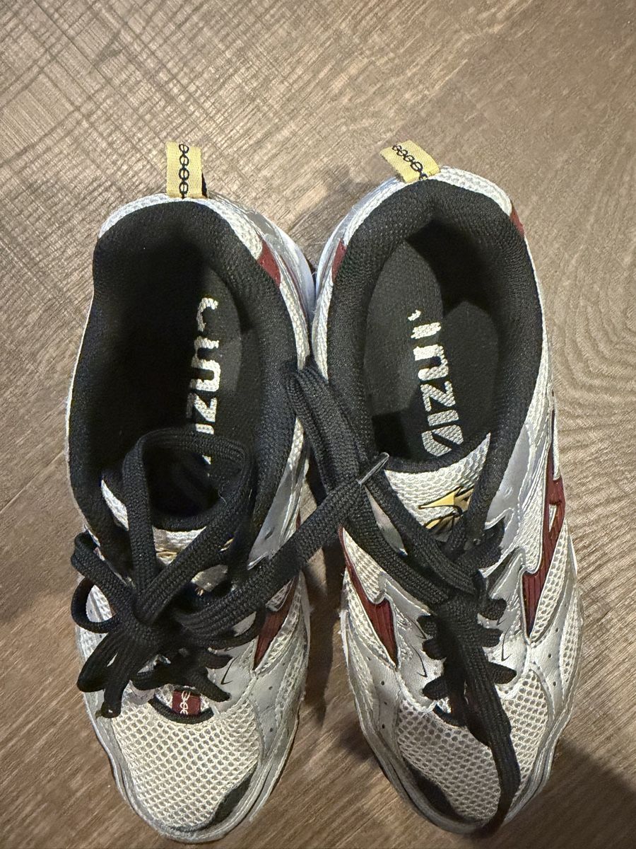 Mizuno Scarpe da uomo: Mizuno Sneakers Size 37  – Usato da Herrliberg venduto da Tubalp 3