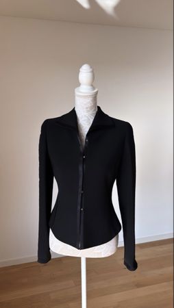 Max Mara Damen Blazer schwarz tailliert guter Zustand 36