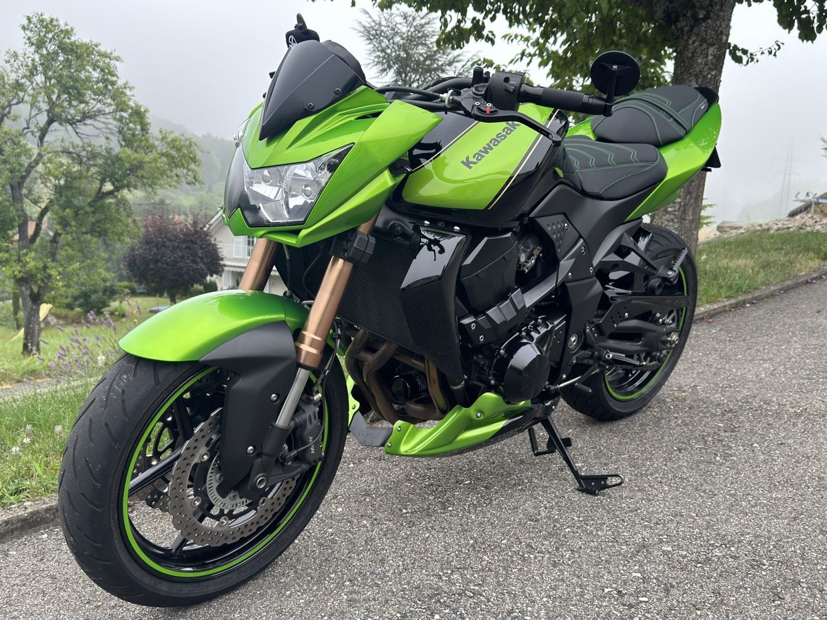Kawasaki Strada: Kawaksaki Z750R – Usato da Lostorf venduto da Supra_1990 1