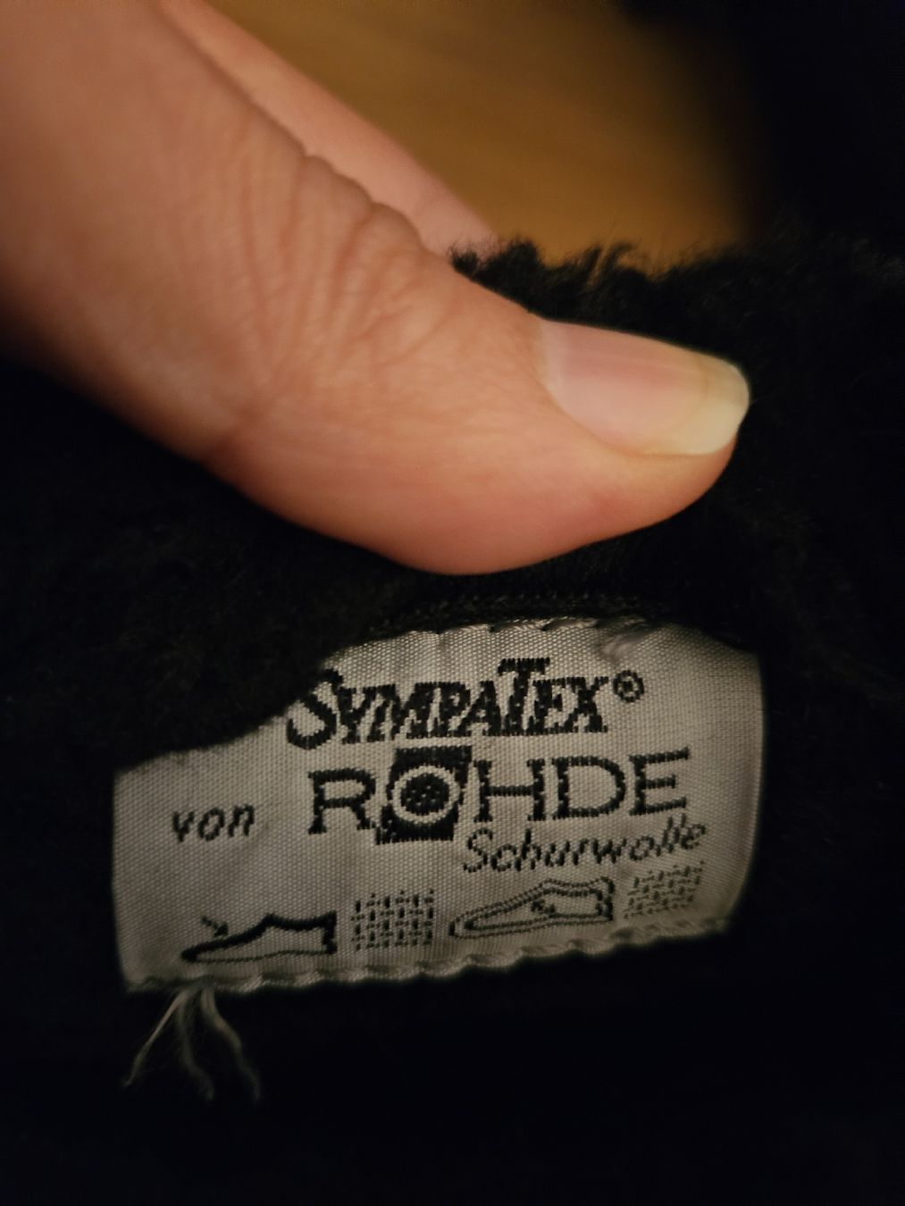 Scarpe da donna: Schwarze Winterboots mit Schnürung, Grösse 36 – Usato da Basel venduto da fragolina08 2
