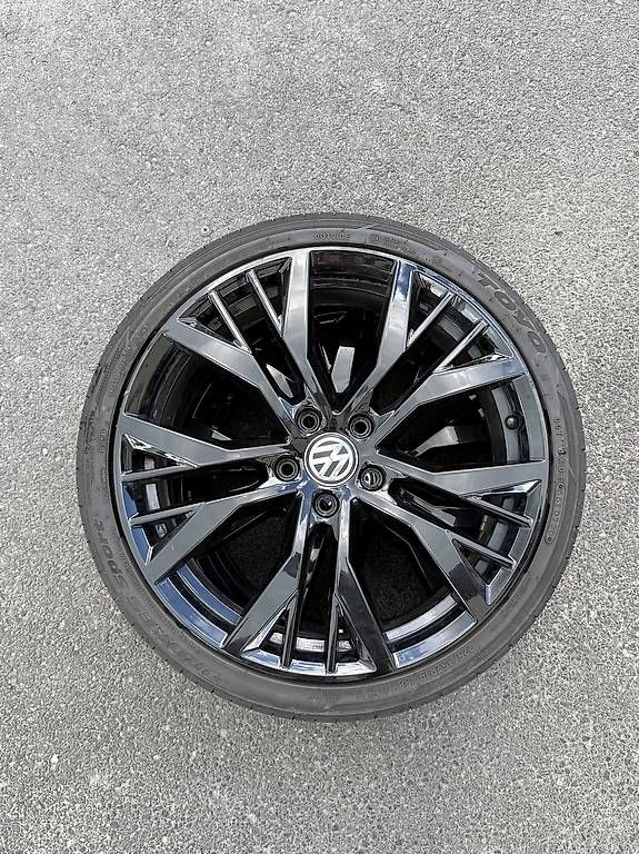 Jantes: JANTES VW GOLF GTI PERFORMANCE  – D'occasion à Marin-Epagnier par fat_r6pg 1