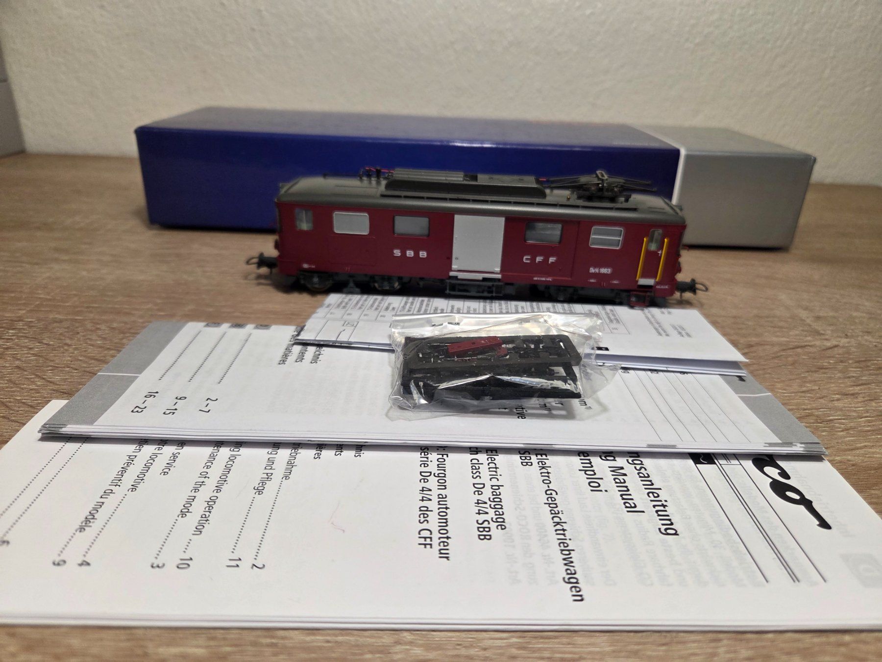 Roco Modelleisenbahnen: Roco 78656 E-Lok De 4/4 SBB Digital H0 – Neu und originalverpackt aus St-Aubin-Sauges von Lo_Go 6