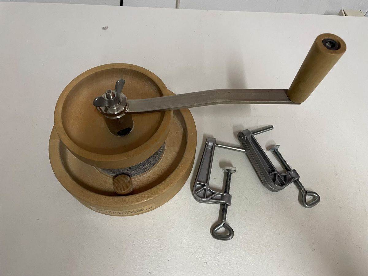 Appareils de cuisine: Salzburger Hand-Getreidemühle – D'occasion à Greifensee par fabia.studer