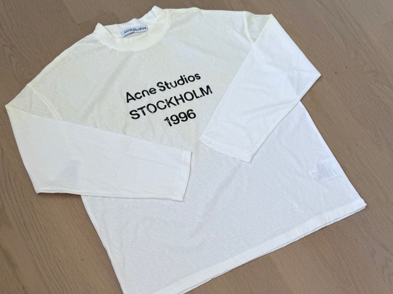 Acne Studios T-Shirts: Vintage Acne Studios Longsleeve M – Neu (gemäss Beschreibung) aus Allschwil von lor_6cgq