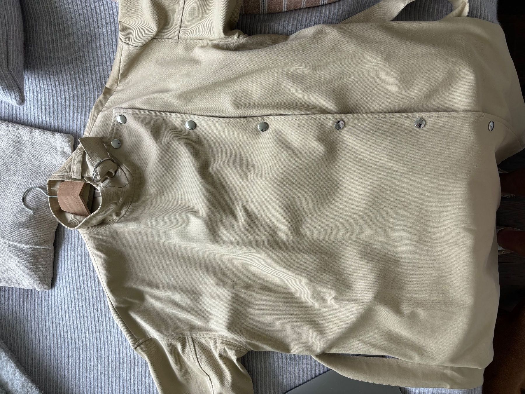 Cappotti: Trenchcoat – Nuovo (secondo la descrizione) da Erlenbach ZH venduto da sanselotte 4