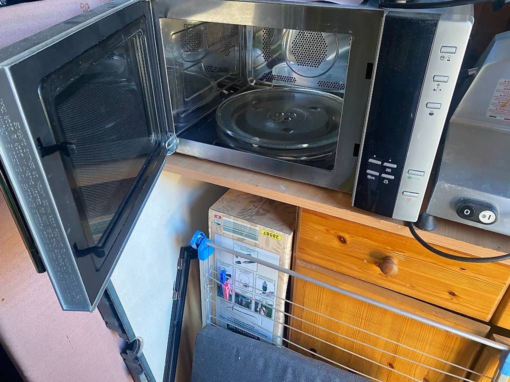 Forni: Four micro-ondes  professionnel / gril ERA  – Usato da Lausanne venduto da fif_8dgg 1
