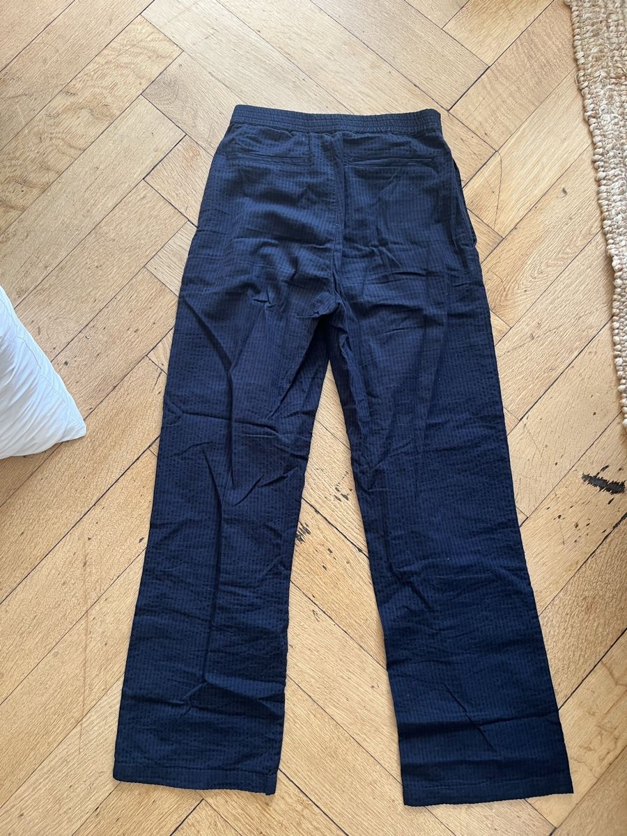 Thinking Mu Pantalons: Thinking Mu Navy Pants – D'occasion à Basel par cat_25m7 1