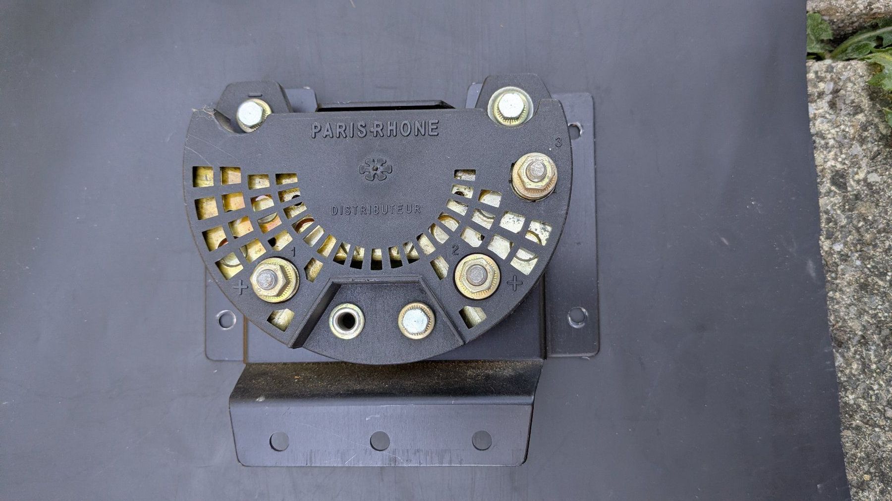 Sonstiges Fahrzeugzubehör: Trenndiode von Lichtmaschine 12Volt/60Ah – Gebraucht aus Pfäffikon ZH von TriceM