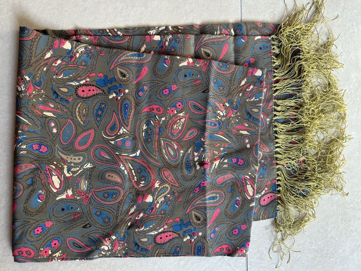 Foulards, Tücher & Schals: Foulard en soie de chanvre – Gebraucht aus Founex von etswang 3