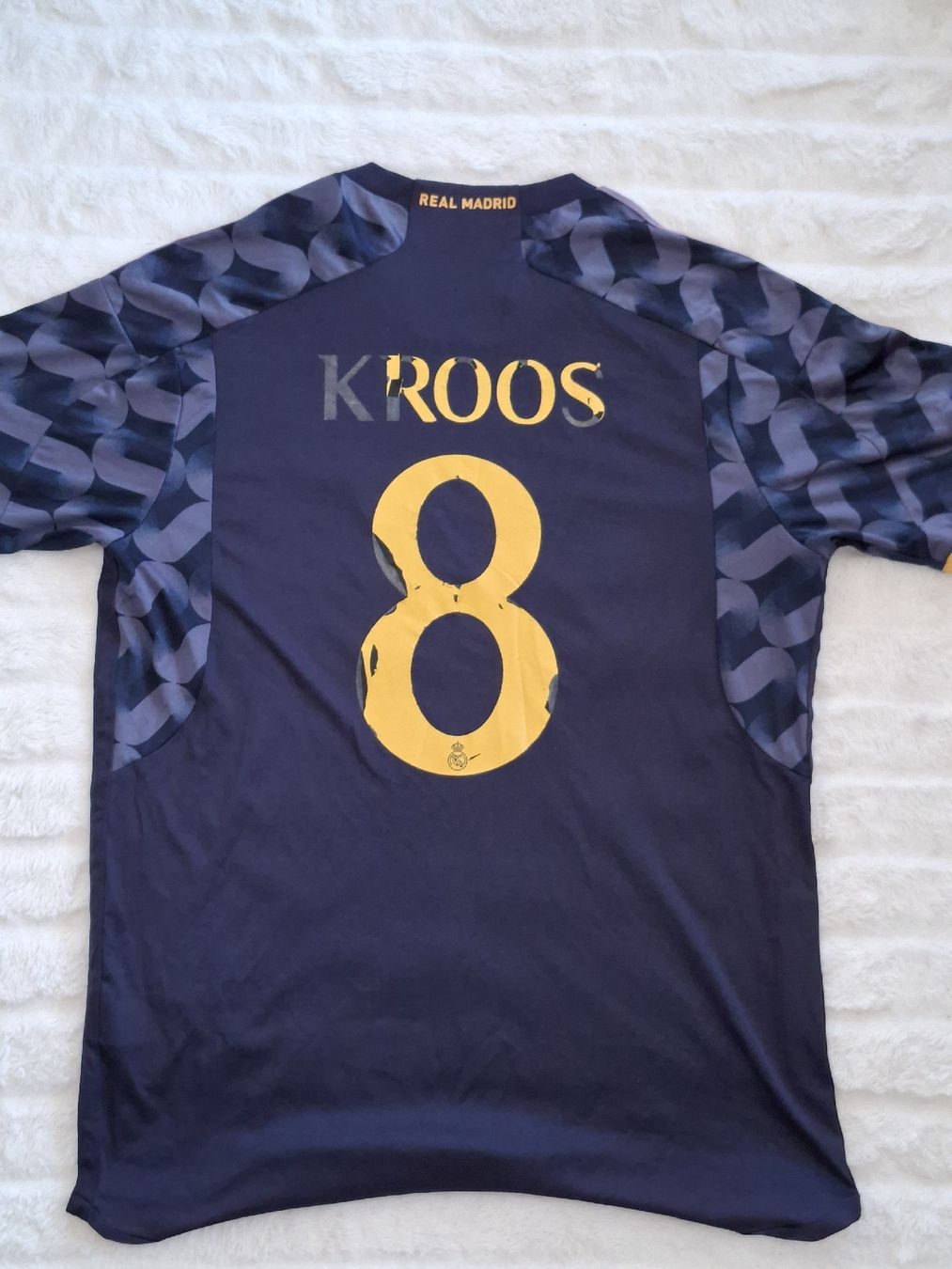 Real Madrid Leibchen & Hosen: Maillot Real Madrid Kroos, – Gebraucht aus Renens VD von ser_j2fn 8